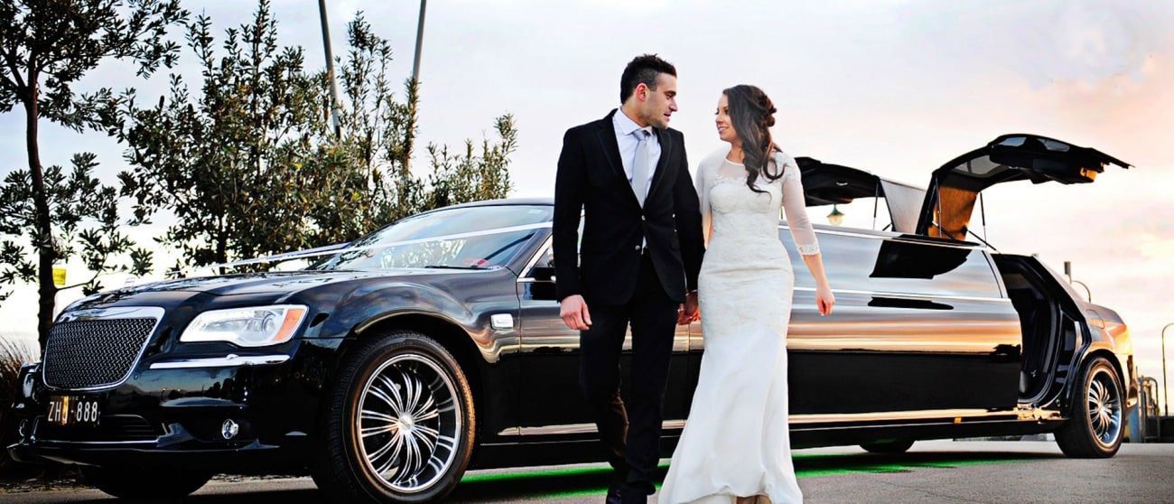 The Pros and Cons of Hiring a Limousine for Your Wedding